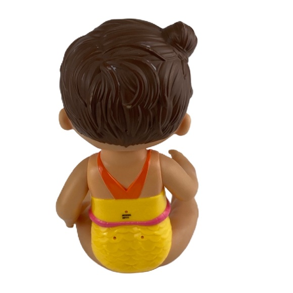 Hasbro Baby Alive Baby Shark Doll Brown Hair Green Eyes  (Doll only) - Picture 4 of 17